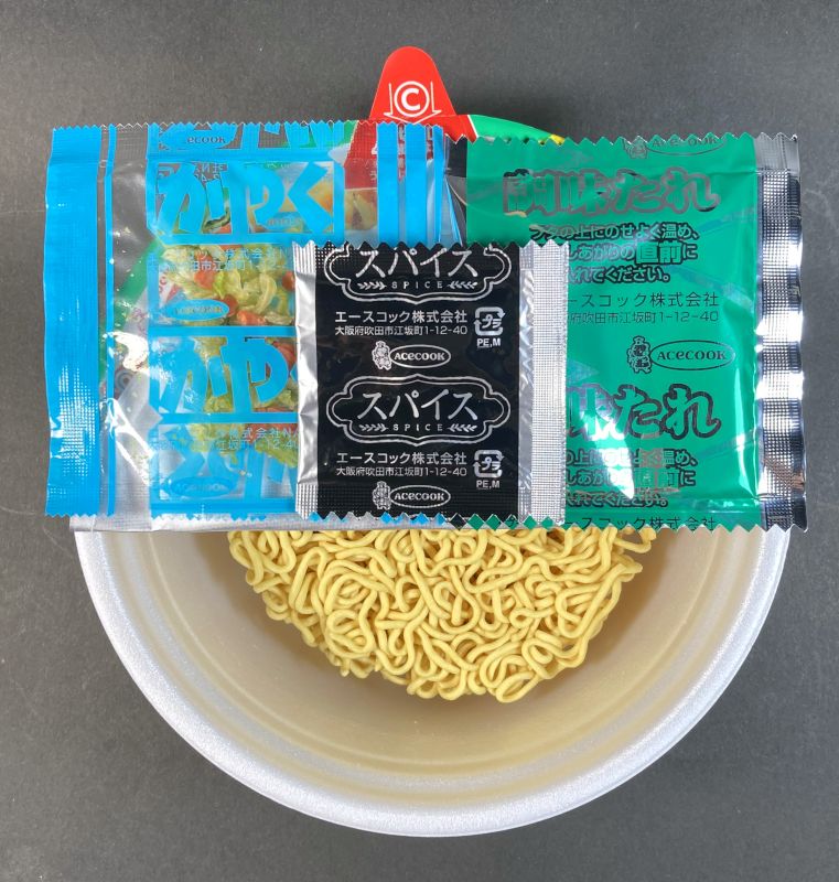 カップ麺の中身