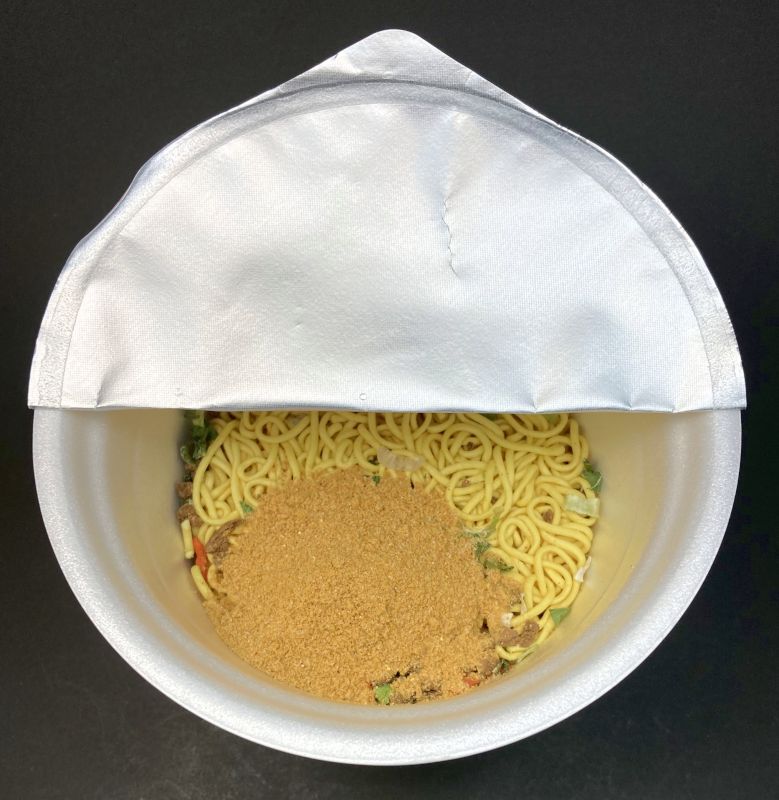 スーパーカップ1.5倍 トマトカレー味ラーメンカップの粉末