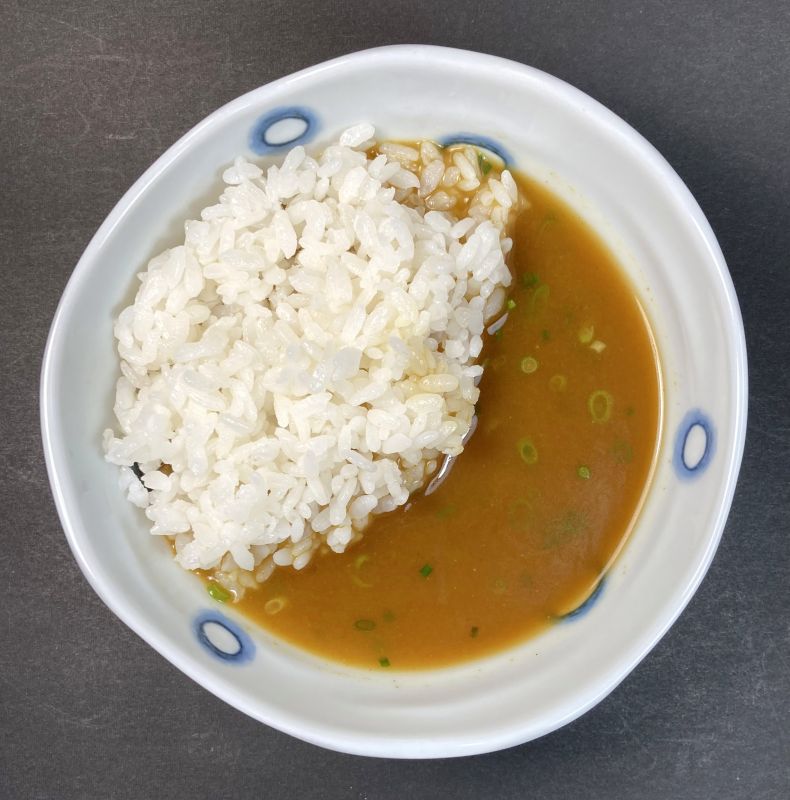 株式会社菊水 味の大王 元祖カレーラーメン 中辛のスープでカレーライス