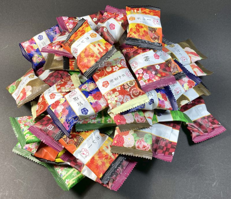 株式会社金沢兼六製菓 金沢小町の中身のすべてのパック