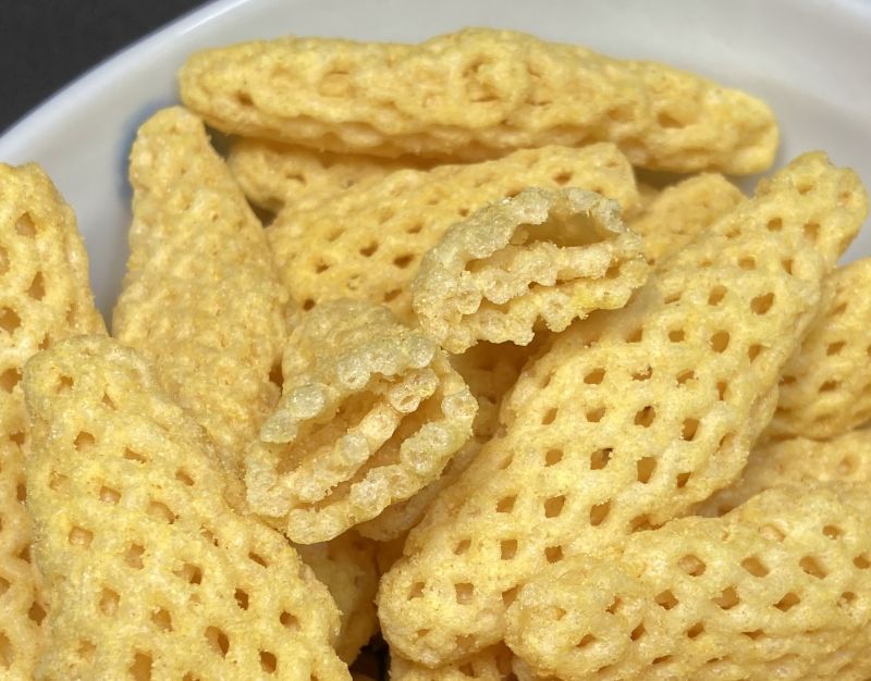 ヤマザキビスケット株式会社 プチコーン カレー味の3層構造