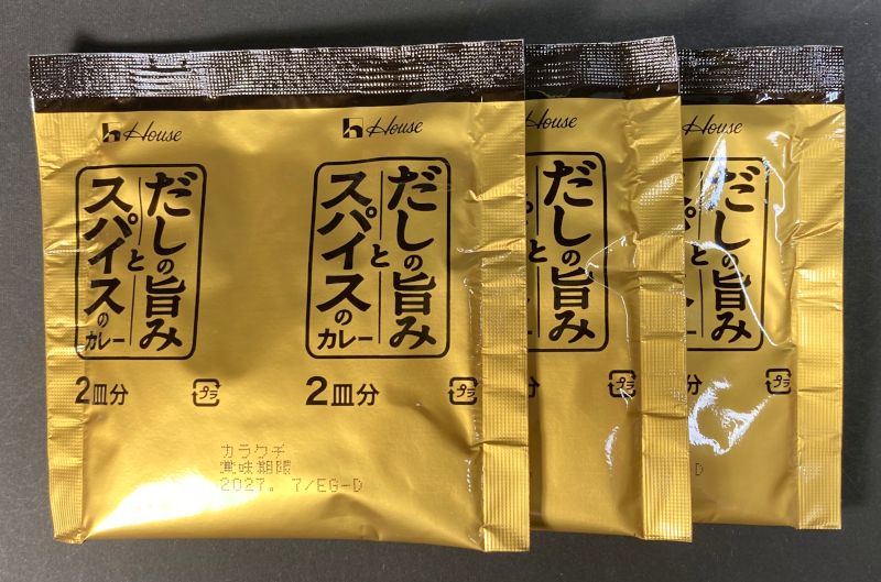 だしの旨みとスパイスのカレー 辛口の中身