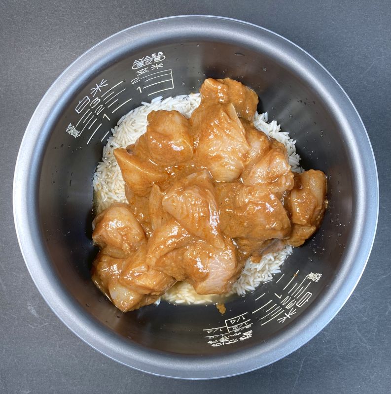 株式会社キャメル珈琲 Biryani_Chicken_Dum_下準備ができた鶏肉