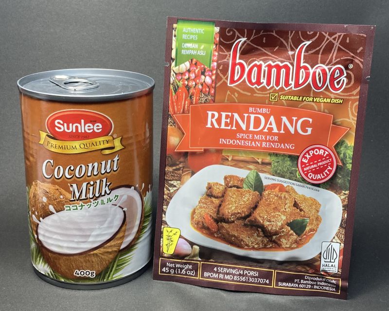 ココナッツミルクとRENDANG
