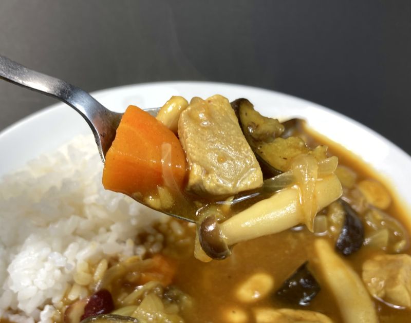 株式会社 成城石井 エム・トゥ・エム おうちでカレールー 中辛の具材紹介