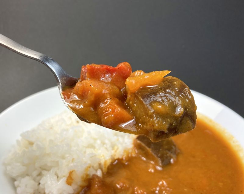 エスビー食品株式会社 1/2日分の野菜 なすと彩り野菜のカレー 中辛の具材紹介