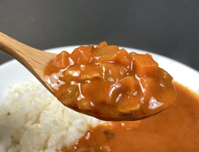 ハチ食品株式会社 赤から 辛味の極み10番カレー 激辛 赤10番の具材紹介