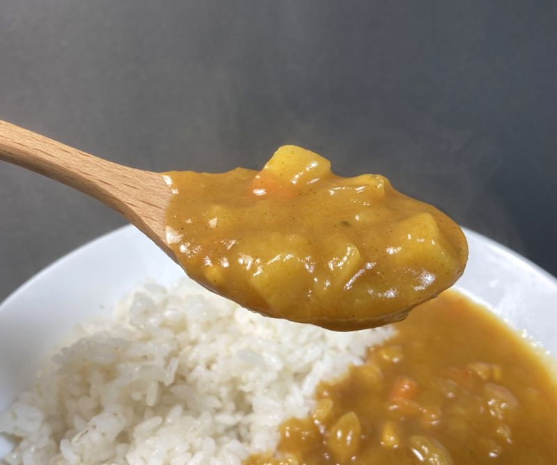 ハチ食品株式会社 ハチ坊のやさしい甘口カレーの具材紹介