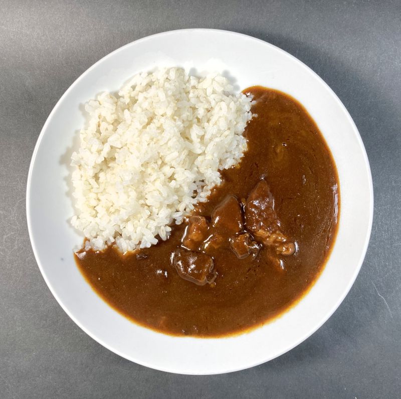 肉 カレーでニクる。牛肉 中辛
