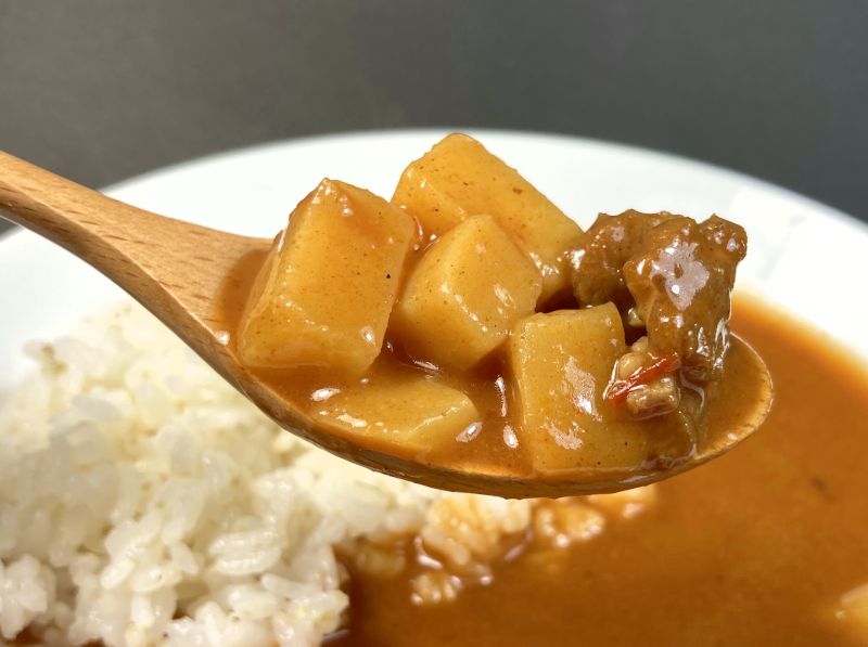 ピリ辛トマトカレー 中辛の具材紹介