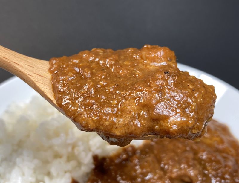 しっかり濃厚チーズキーマカレー 中辛の具材紹介