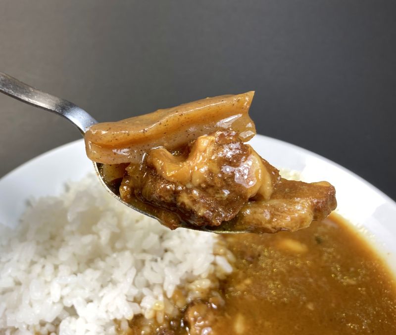 株式会社マスゼン 牛すじとこんにゃくの和風カレー 2～3人前540gの具材紹介