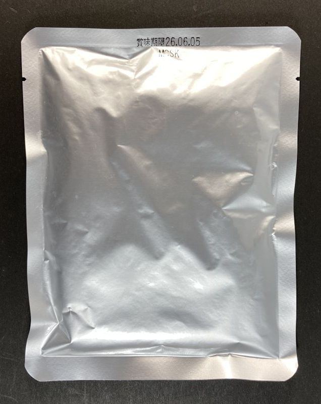 株式会社もへじ 紅ずわい蟹と海老のクリーミーカレーのパウチ表側