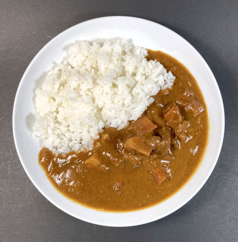 The ボンカレー 贅沢な一皿 しあわせの余韻をお皿に盛り付ける