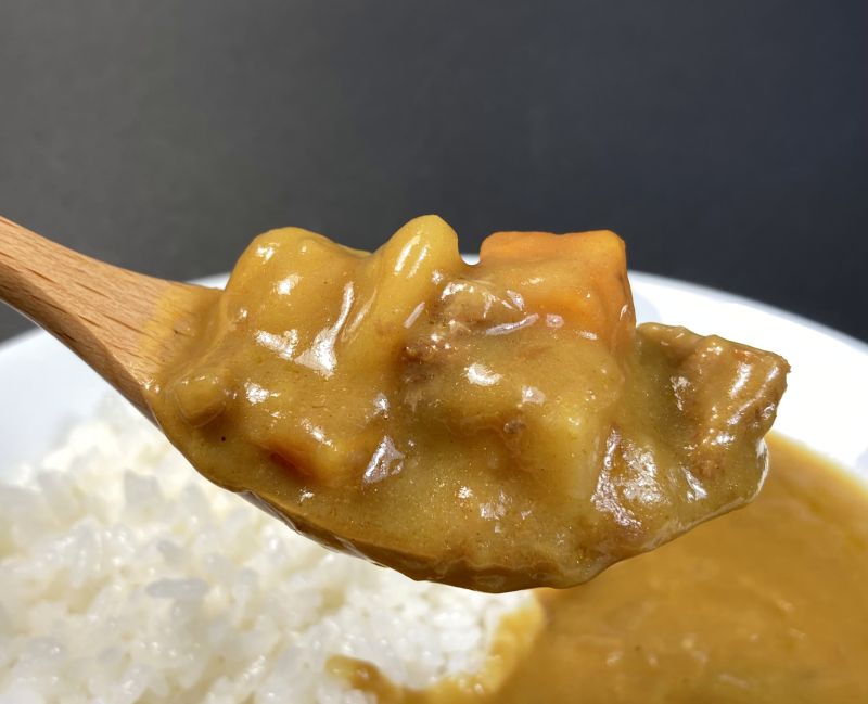 沖縄限定 ボンカレー 甘口の具材紹介