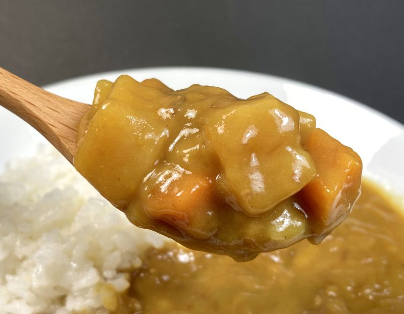沖縄限定 ボンカレー ちゅうからの具材紹介